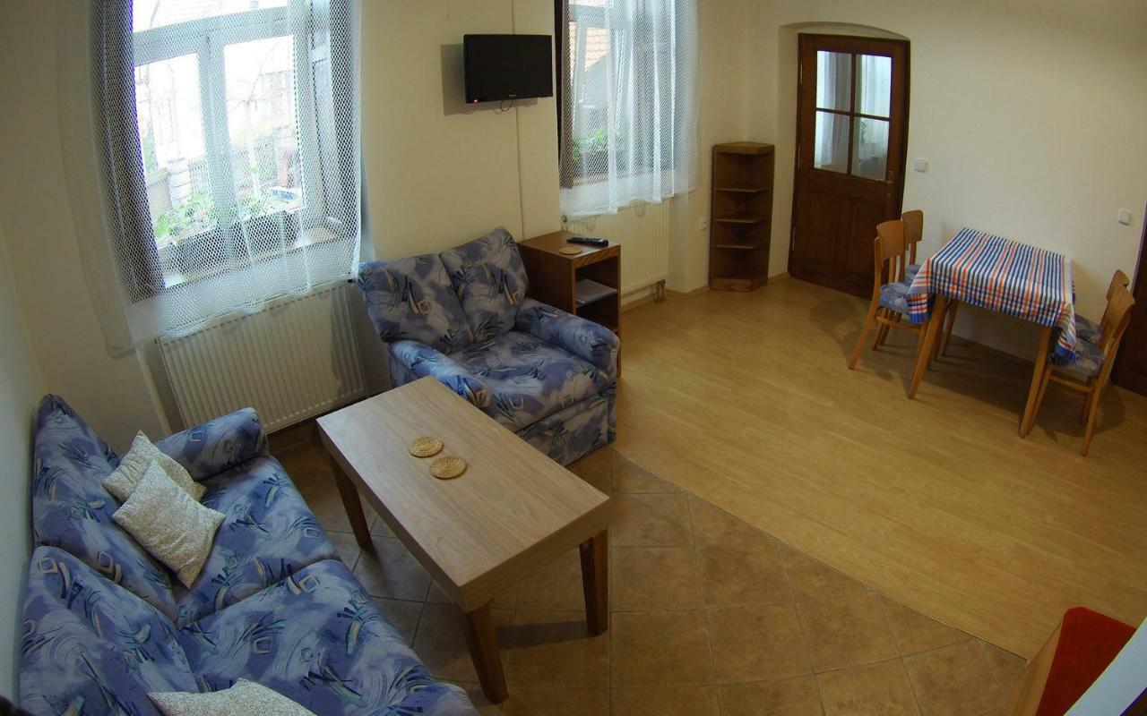 Apartman Nove Hrady Eksteriør billede